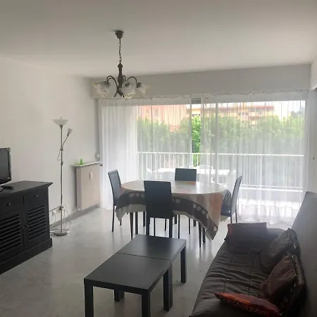 T3 Apartment